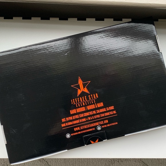 BNIB/Sealed Jeffree Star Black Halloween Mirror - Picture 5 of 5